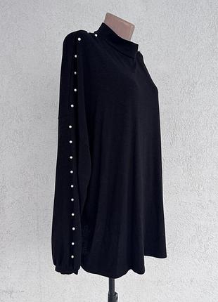 Подовжена кофта туніка вільна посадка оверсайз з перлинами на рукавах бусинки чорна з комірцем подовжена віскоза пуловер джемпер худі чорний жемчуг