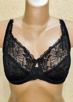 Гарний бюстгальтер м'який на кісточках uk34e eur75e
