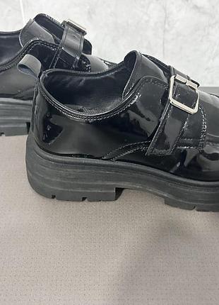 Лофери лаковані