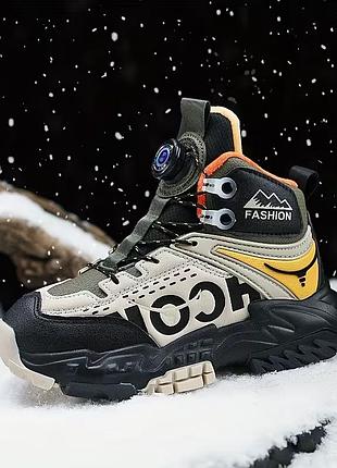 Трендовые теплые ботинки для подростка