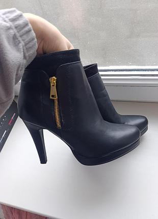 Ботінки,38р устілка 24см