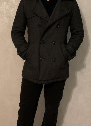 Стильне приталене осіннє пальто чоловіче2 фото