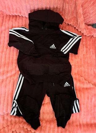 Костюм на мальчика 128-134см