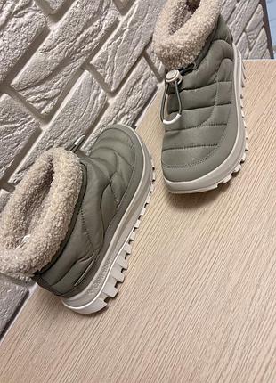 Черевики жіночі columbia snowtrot shorty зимові 40