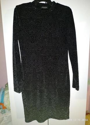 Бархатное платье