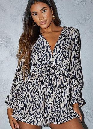 Зебровый комбинезон с оборками prettylittlething размер l-xl