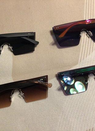 Солнцезащитные очки