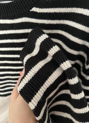 Теплий светр у смужку 9