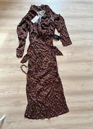 Довга атласна сукня шоколадний колір