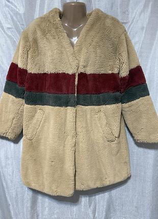 Легкий м’який напівшубок pull&bear