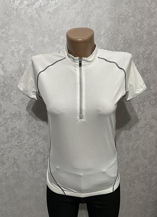 Футболка спортивна