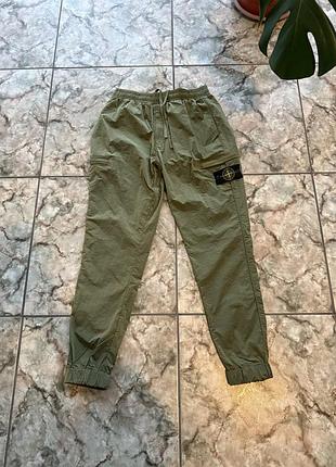 Штани нейлонові stone island