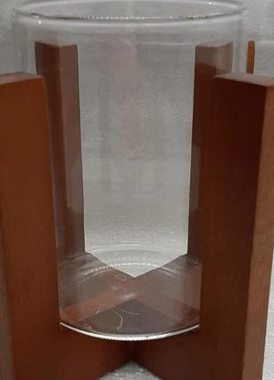 Підсвічник скляний на дерев'яній підставці1 фото