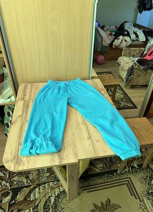 Жіночі спортивні штани