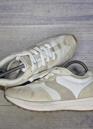 Кроссовки next