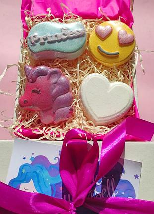 Подарочный набор бомбочек для ванны "веселые шипучки" подарок для девочки, подруги, сестры