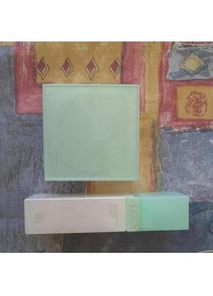 Набір для обличчя  adn vegetal yves rocher, сиррватка + крем. можна придбати окремо . 320 грн за одиницю.