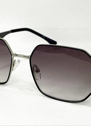 Коригуючі окуляри для зору унісекс з тонованими лінзами в металевій оправі з регульованими носоупорами