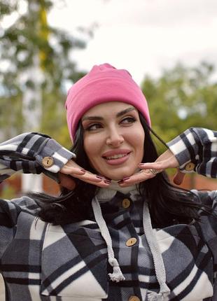 Женская зимняя шапка на флисе малиновый
