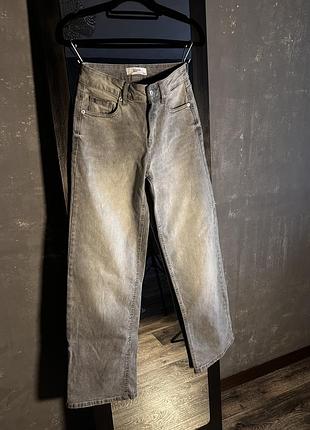 Сірі джинси