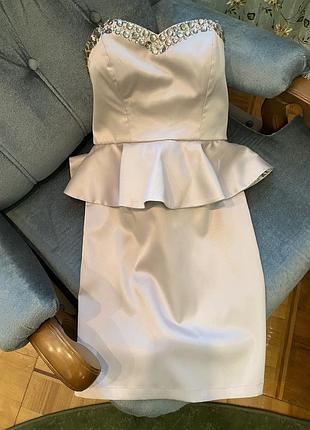 Нарядное платье с баской1 фото