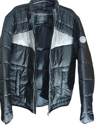 Стеганая куртка jack &amp; jones с серебристой вставкой.