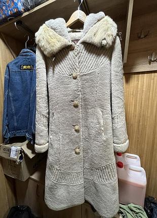 Натуральна шуба мутон + капішон норка