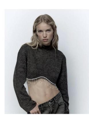 Укорочений светр зі стразами від zara