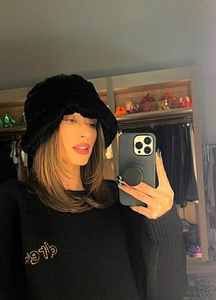 Чорний меховий капелюх levis