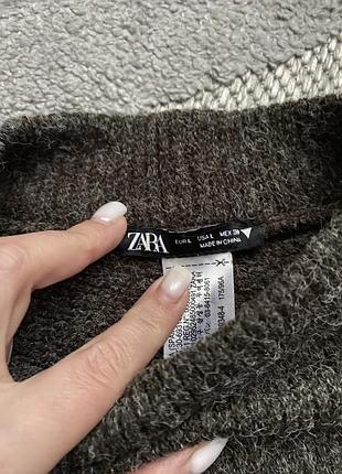 Укорочений светр зі стразами від zara 5