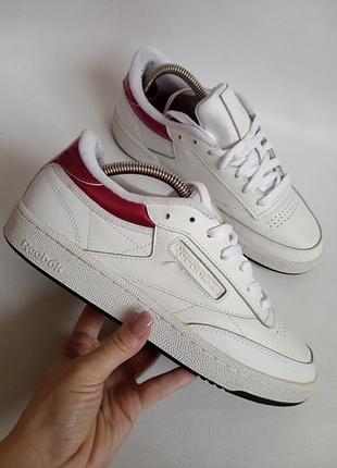 Шкіряні кросівки reebok