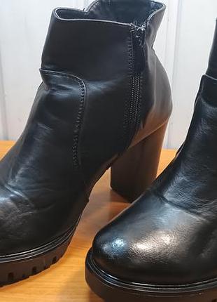 Ботинки 38р