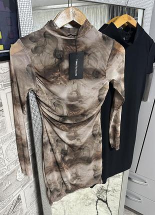 Плаття pretty little thing