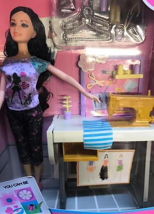 Лялька "модельєр" jx200-84 2 види, стіл, швейна машинка, аксесуари, кор.35*24*8см