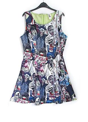 Очень крутое платье с зомби принтом