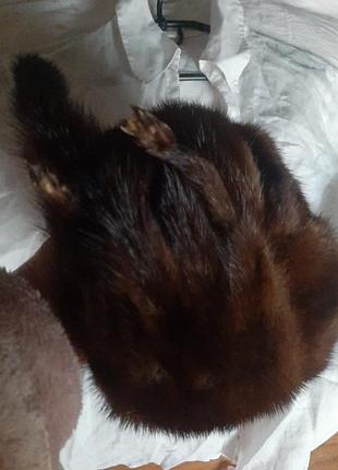 Неймовірно красива і тепла нат.шапка на підкладці . швейцарія.