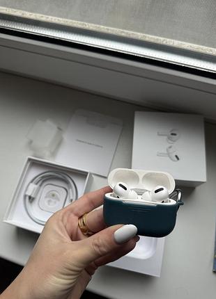 Навушники apple airpods pro with magsafe charging case