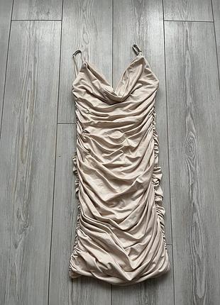 Сукня вечірня