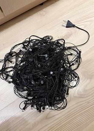 Гірлянда на ялинку різнокольорова