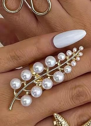 Масивне кільце з намистинами