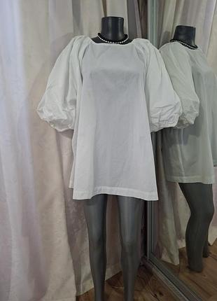 Красивенный с пышными рукавами и вырезом на спине блузон большого размера