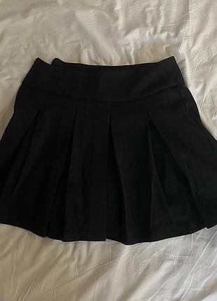 Чорна міні-спідниця від українського бренду solmar