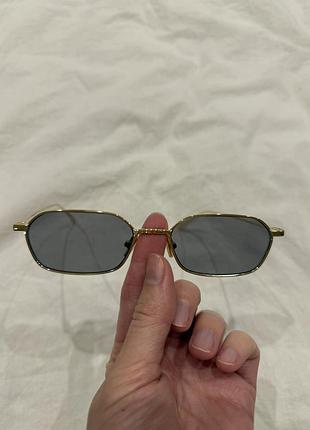 Сонцезахисні окуляри