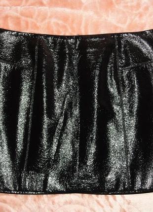 Виниловая кожаная юбка «divided» (размер l эко кожа лак)