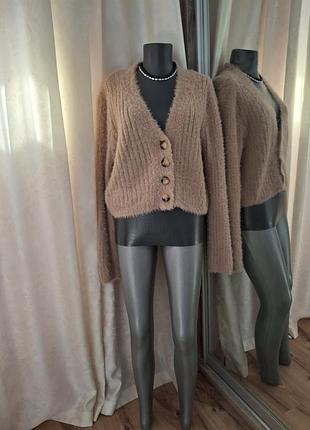 М'який кардиган