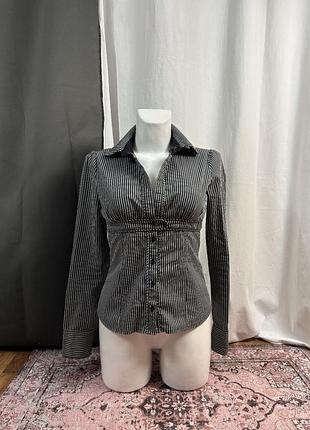 Приталена сорочка в полоску від taily wail