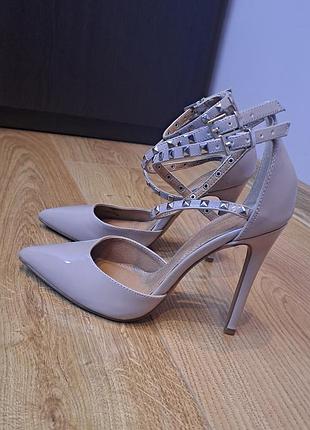 Женские туфли лодочки босоножки на каблуке