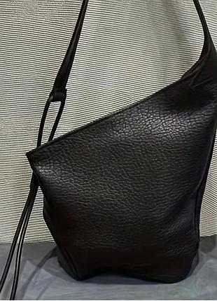 Тренд стильна якісна м'яка чорна жіноча сумка крос-боді на плече екошкіра
