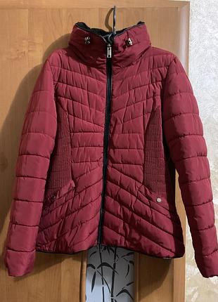 Жіноча демісезона куртка