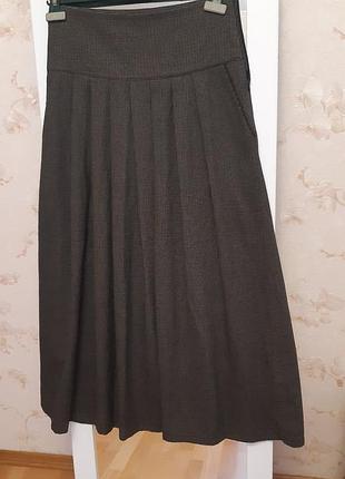 Жіноча тепла спідниця міді .